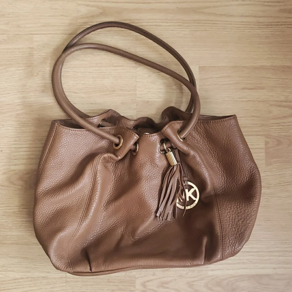Michael Kors Royal Tan Leather Tassel D-Rings Handles Shoulder Bag Purse